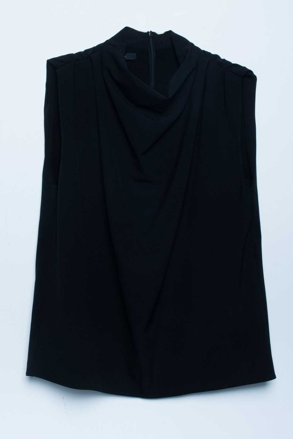 BLOUSE WITH PLEATS BLACK